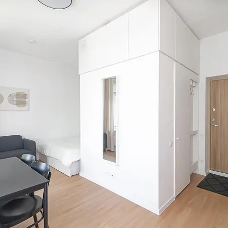 Butas Lovely With Great Location No 4 By Urban Rent