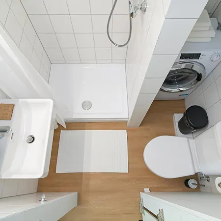 Butas Lovely With Great Location No 4 By Urban Rent *